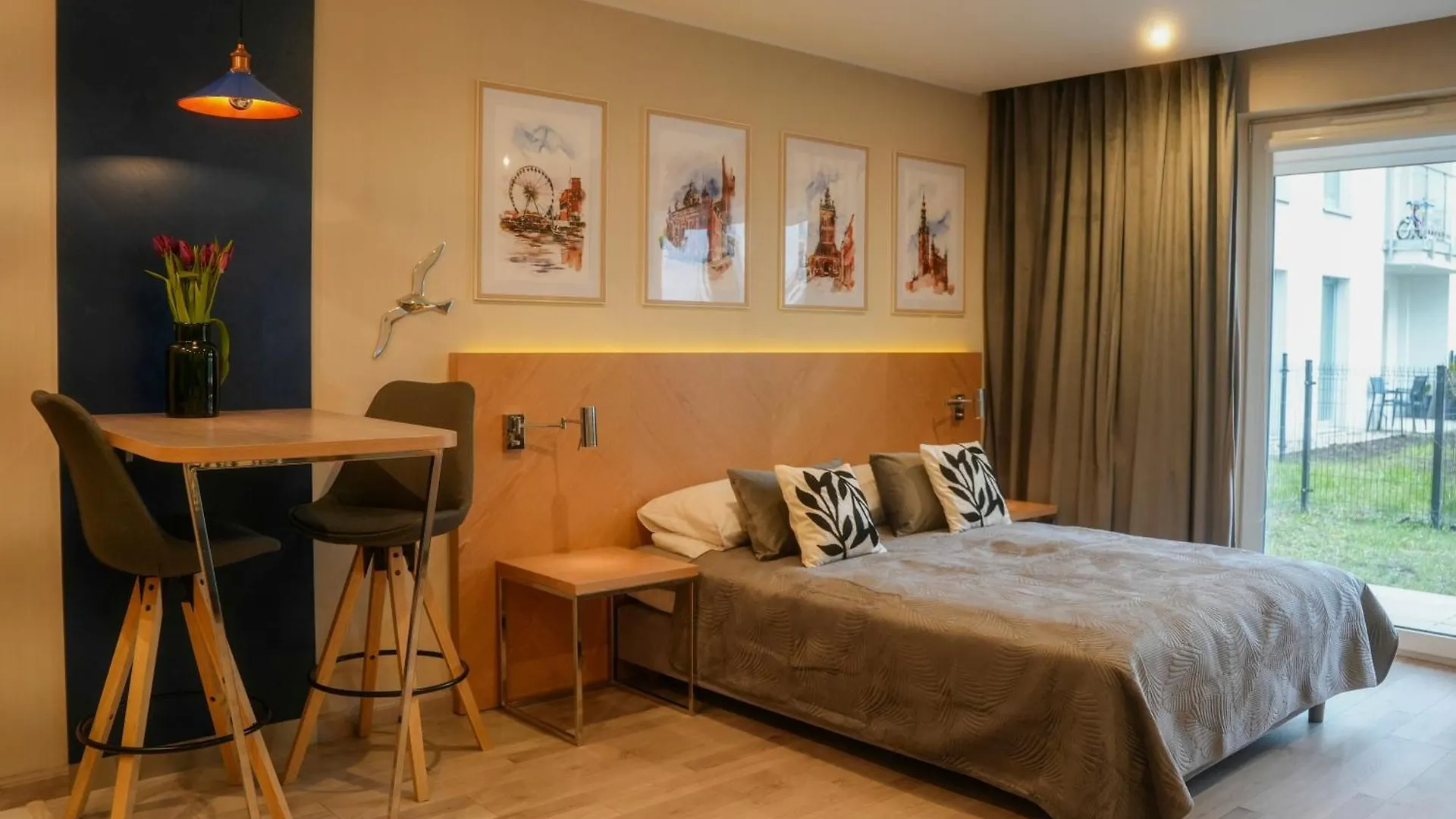 B12 Apartments By Marina Gdansk - Old Town 3*,